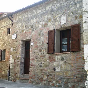 Marta Appartamento Contignano